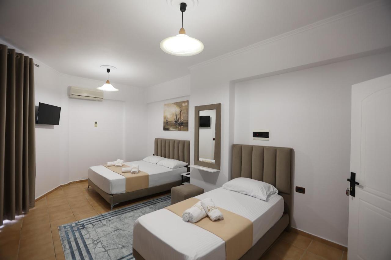 Hotel De كساميل المظهر الخارجي الصورة